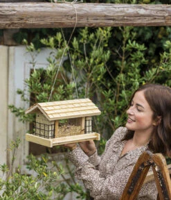 Dehner Natura Futterhaus Aosta, Ca. B28/H17,5/T19 Cm 11 Dehner Natura Futterhaus Aosta, Ca. B28/H17,5/T19 Cm -KERBL Store 6818769 WE MO 001 DehnerNaturaFutterhausAosta03