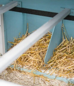 Dehner Hühnerstall Happy Farm Agata, Blau, Ca. B173,5/H149/T130,2 Cm -KERBL Store 6873392 WE DE 003 MQ HuehnerstallAgataisolierthellblau